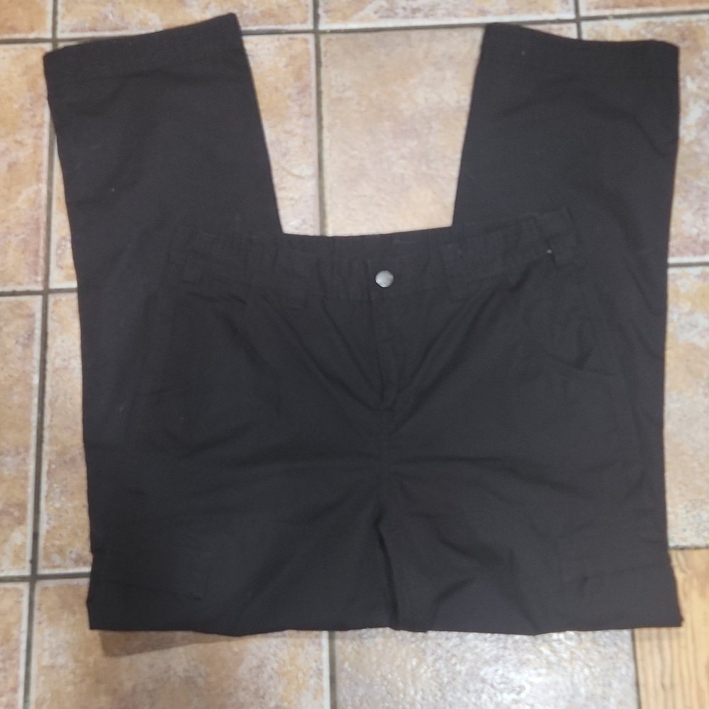 Berne black cargo pants men's size 35x34 EUC